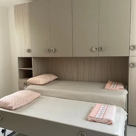 Apartment Xlendi *